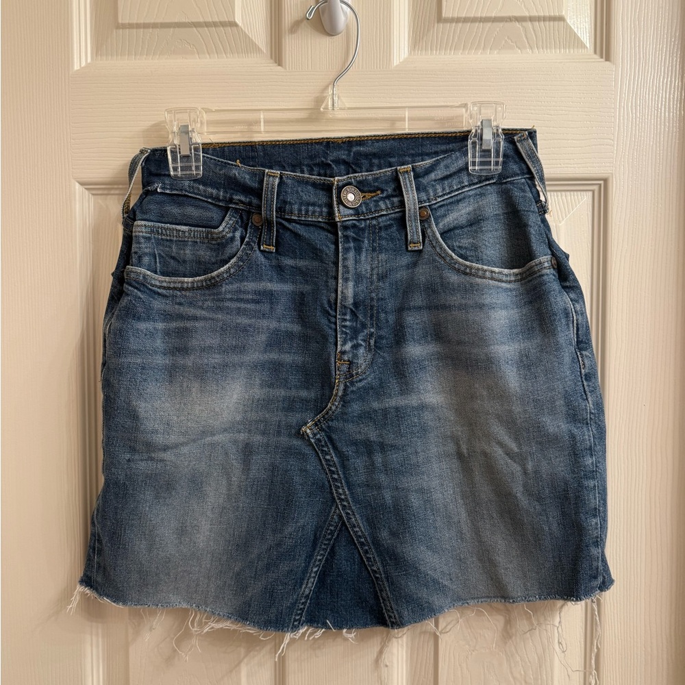 Levi's Classic Blue Denim Jeans